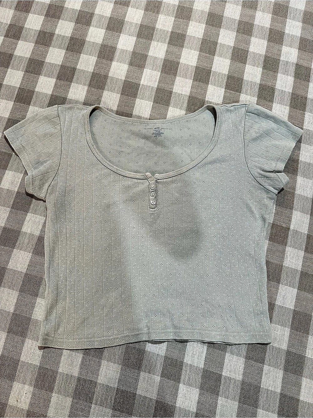 Brandy Melville Zelly Top Short Sleeve Tee in Sage Green
